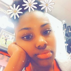 Meet your Posher, Shade